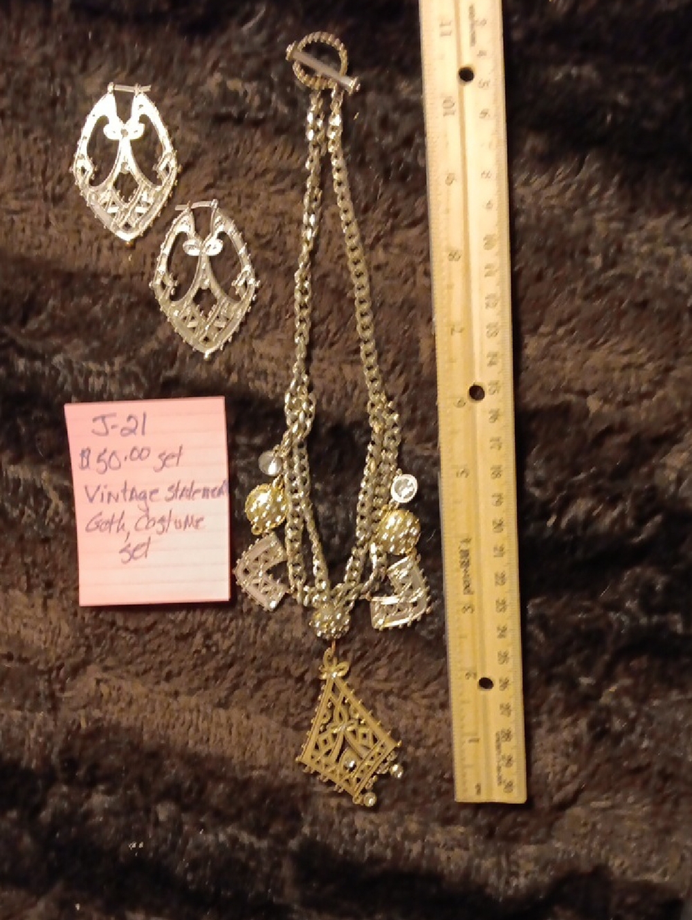 Vintage-Inspired Gold and Silver Tone Statement Necklace with Matching Earrings